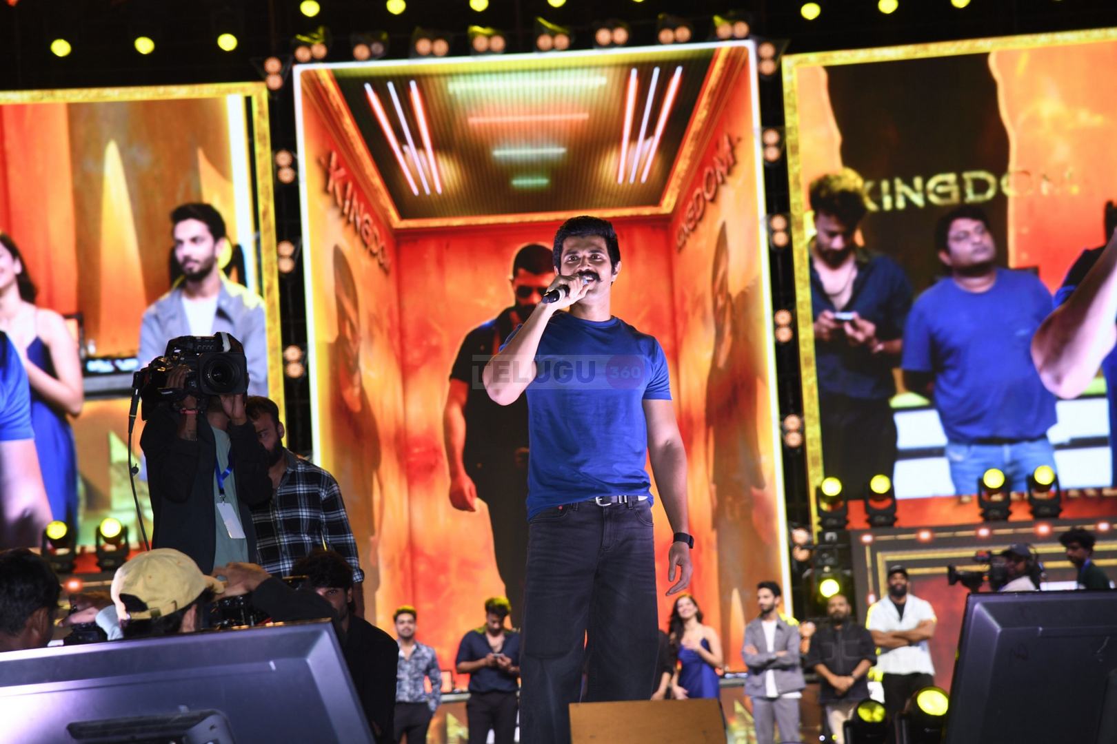 Vijay Deverakonda’s Speeches: Simple and Non-Controversial