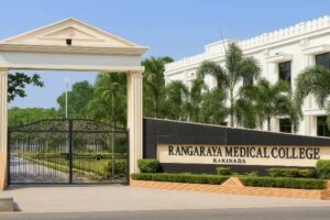 Rangaraya Medical College incident: Collector appreciates girl students