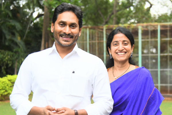 Congress Accuses Jagan and Bharathi as Masterminds Behind Andhra Liquor Scam