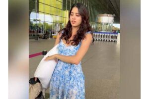 Janhvi Kapoor and her Pillow Phobia