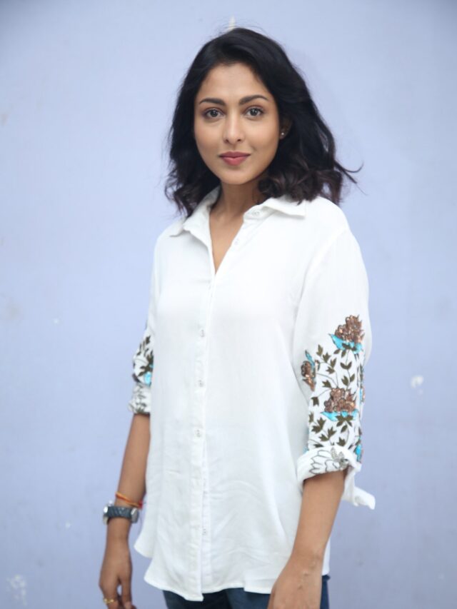 Madhu Shalini in Kanya Kumari Movie Pre Release Event