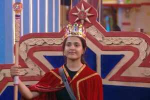 Bigg boss 9: Boring BB Kingdom task ends; Tanuja Becomes Captain