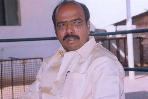 రాజకీయ చర్చల్లోకి పరిటాల రవి హత్య కేసు కూడా!