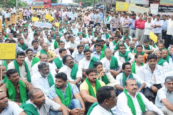 అమరావతి విస్తరణ :  ఇప్పటికే భూములిచ్చిన రైతులు సంతృప్తిగా ఉన్నారా?