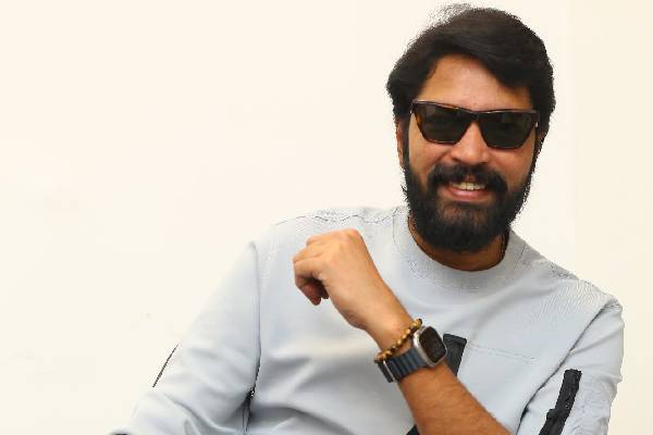 రంభ‌, ఊర్వ‌శీ, మేన‌కల‌తో అల్ల‌రి!