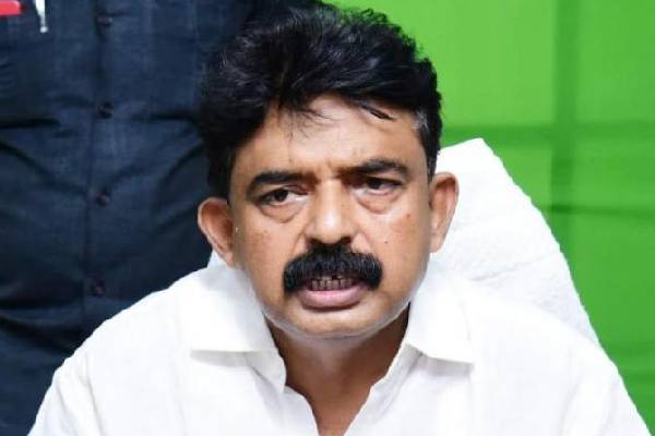పేర్ని నాని కోవర్టా ?