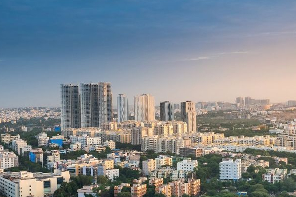 దుబాయ్‌లో ఇళ్ల ధరలు హైదరాబాద్‌లానే !