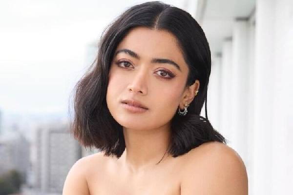 రష్మిక ధైర్యాన్ని మెచ్చుకోవాల్సిందే