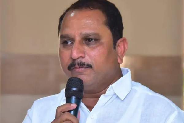 టీడీపీకి తలనొప్పిగా  అనంతపురం అర్బన్ ఎమ్మెల్యే తీరు !